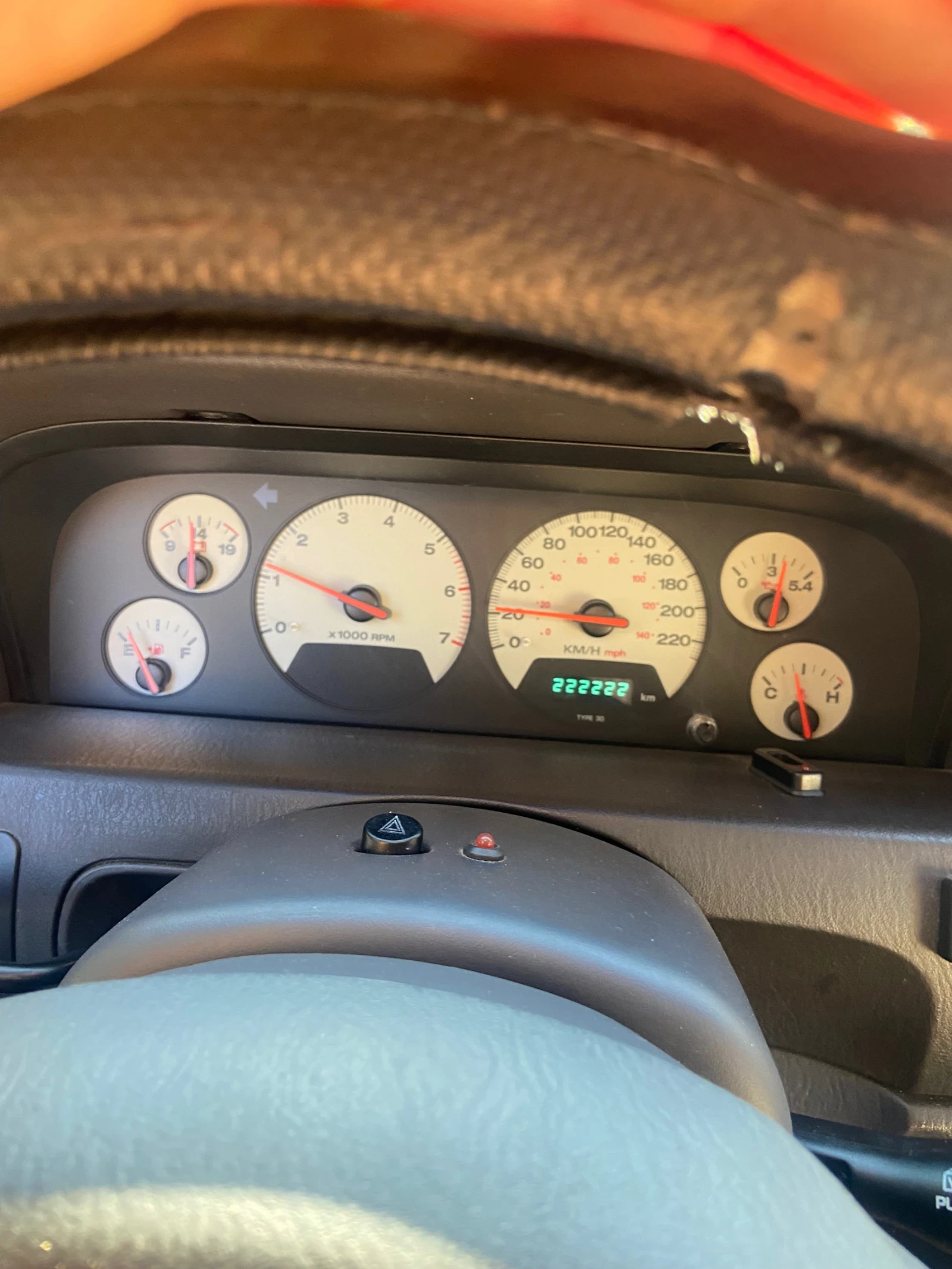 Jeep Grand cherokee 4.7 газ, снимка 2 - Автомобили и джипове - 55659823