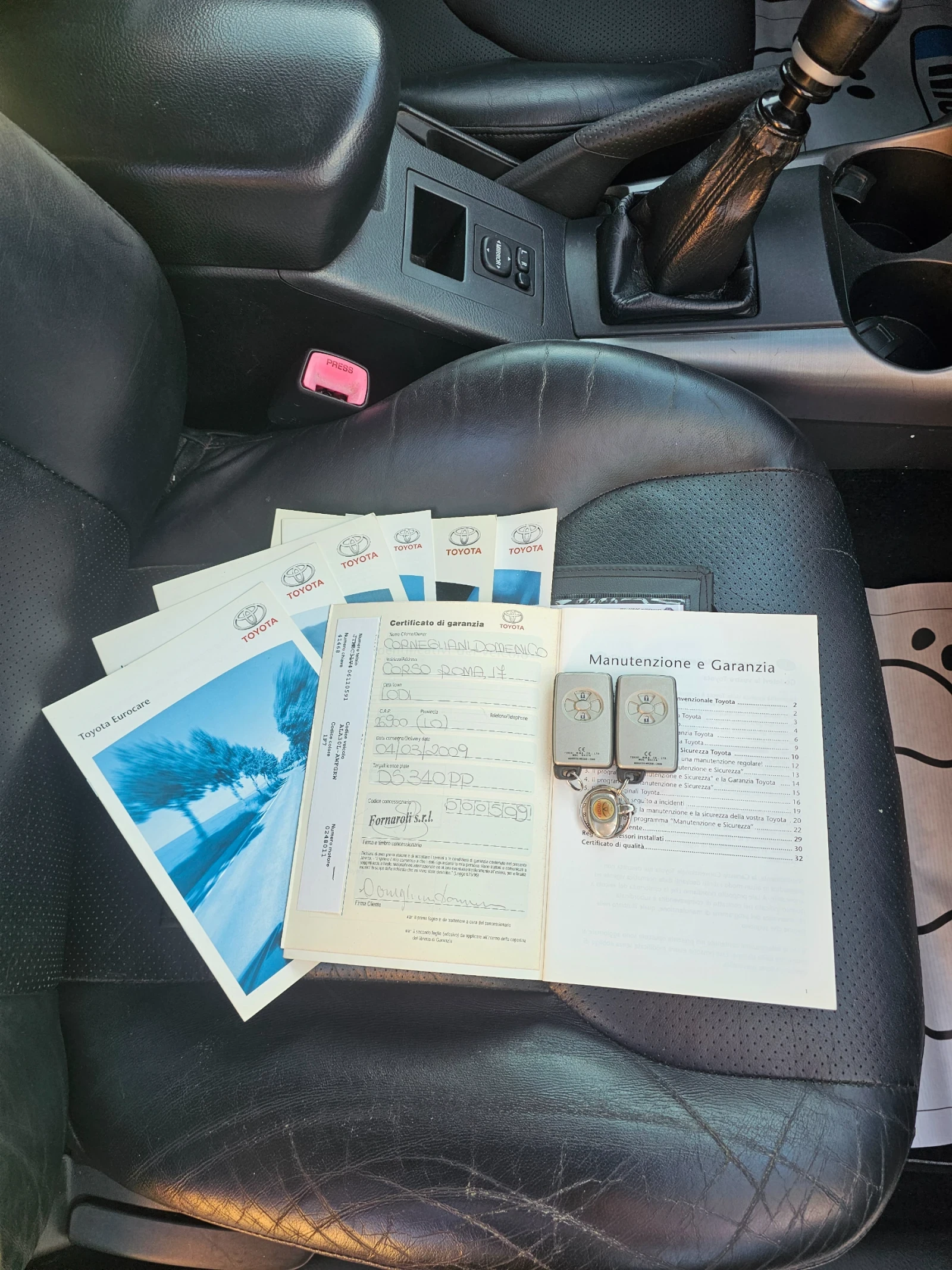 Toyota Rav4 2.2d4d...136k.c, снимка 6 - Автомобили и джипове - 55729423