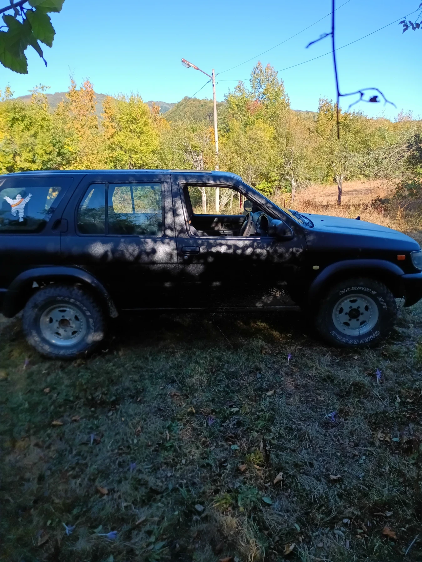 Nissan Pathfinder 2.7, снимка 2 - Автомобили и джипове - 56347665