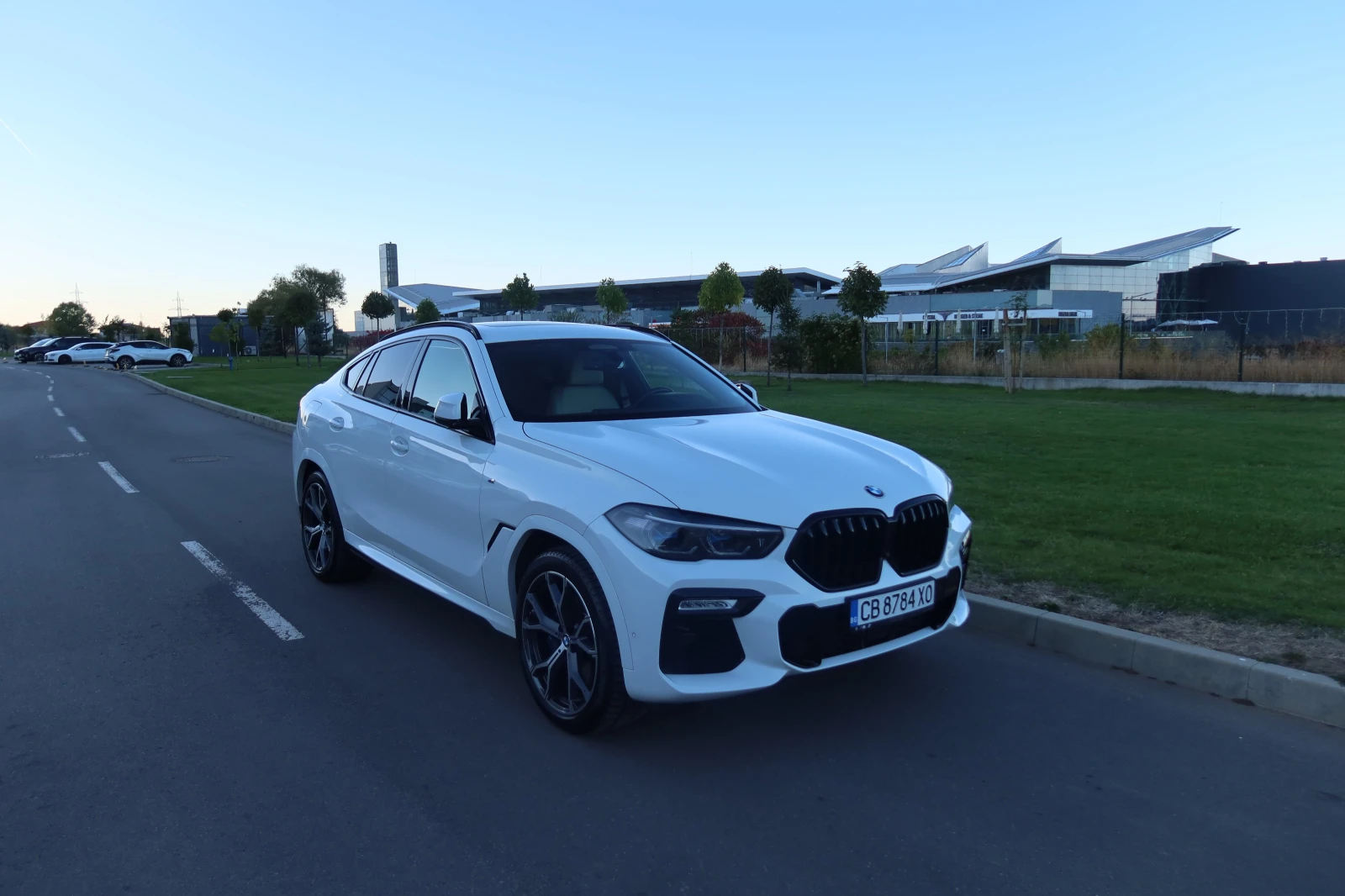 BMW X6 LASER/HEAD UP/VACUUM/DISTRONIC/M-SPORT/PANO/LEAS
