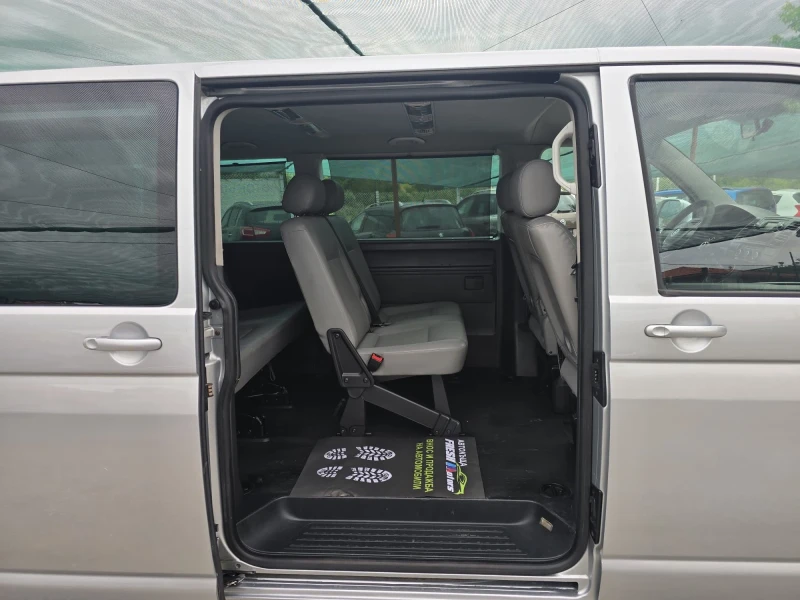 VW Caravelle 2.0TDI 140K.C. 4X4  9 МЕСТЕН / 6 СКОРОСТИ / КЛИМА , снимка 11 - Бусове и автобуси - 51408394