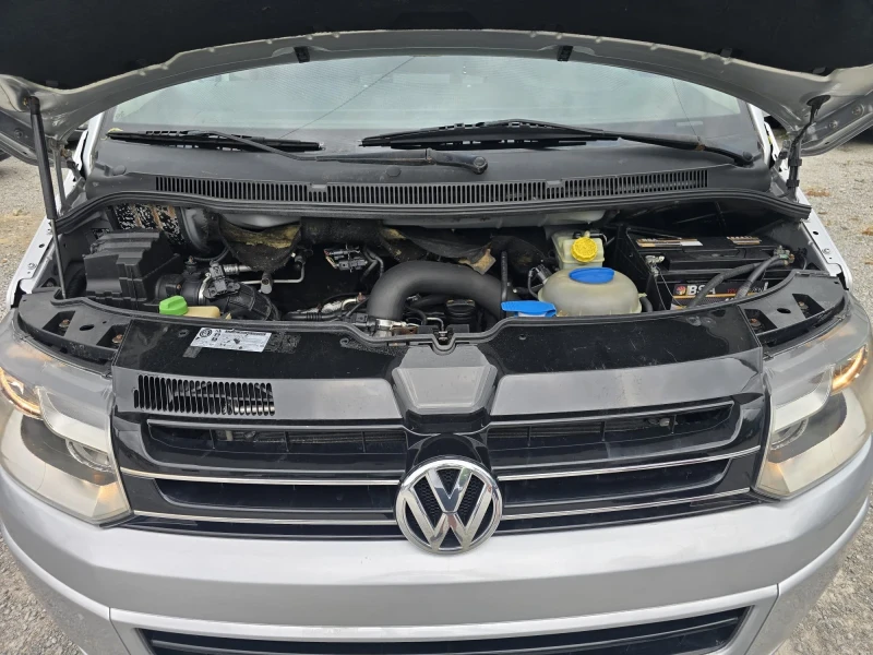VW Caravelle 2.0TDI 140K.C. 4X4  9 МЕСТЕН / 6 СКОРОСТИ / КЛИМА , снимка 16 - Бусове и автобуси - 51408394