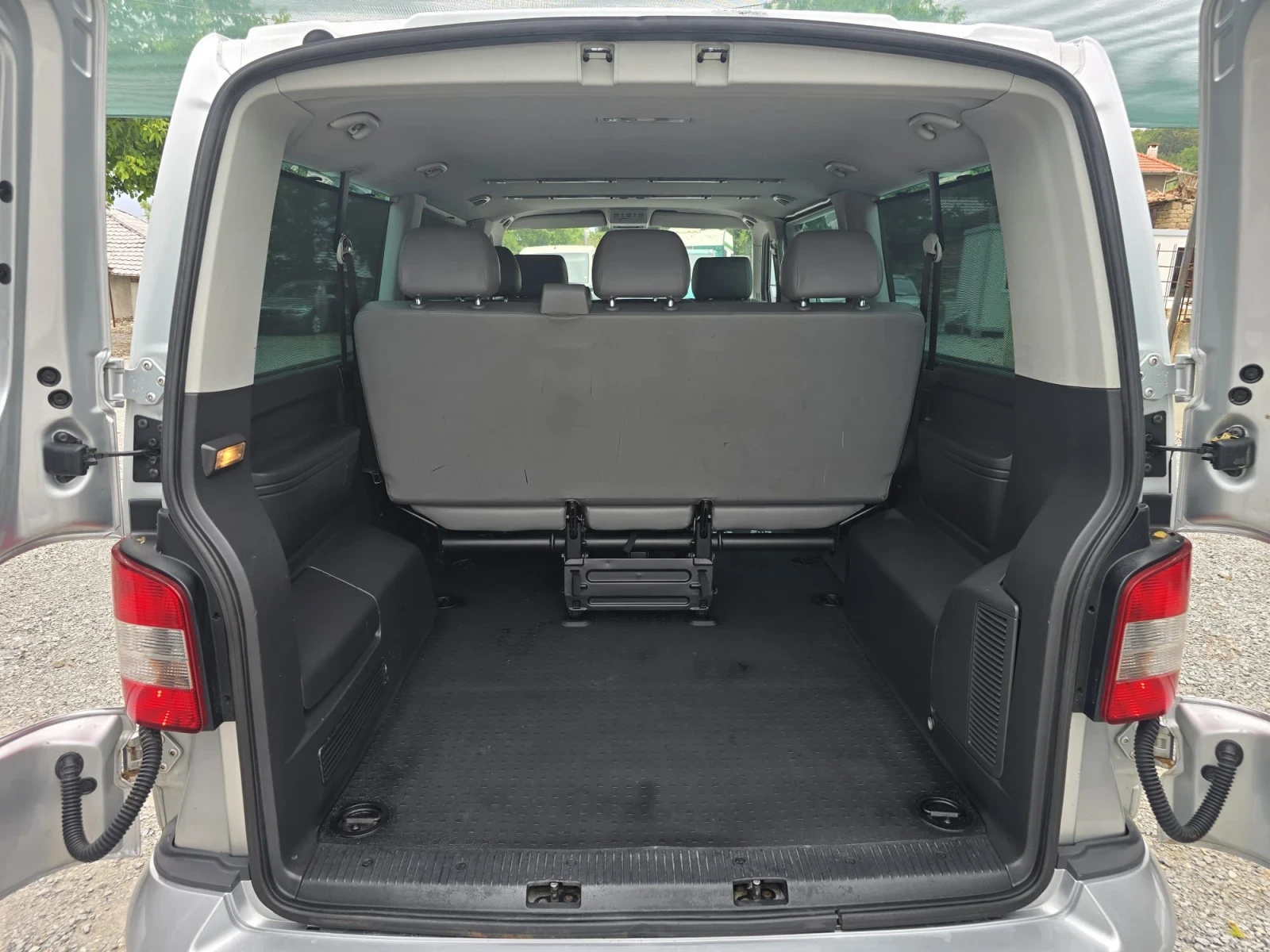 VW Caravelle 2.0TDI 140K.C. 4X4  9  / 6  /   | Mobile.bg   15