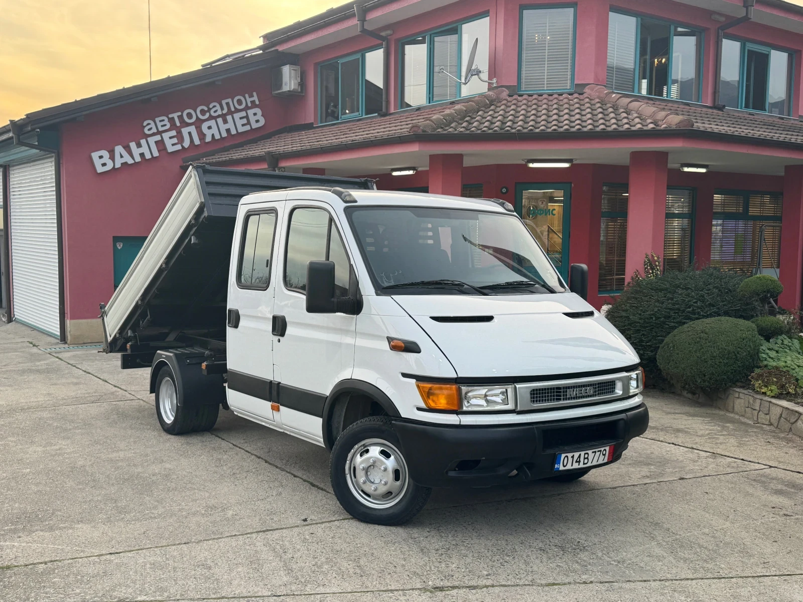 Iveco Daily 2.3HPT* 35C12*  *   | Mobile.bg   15