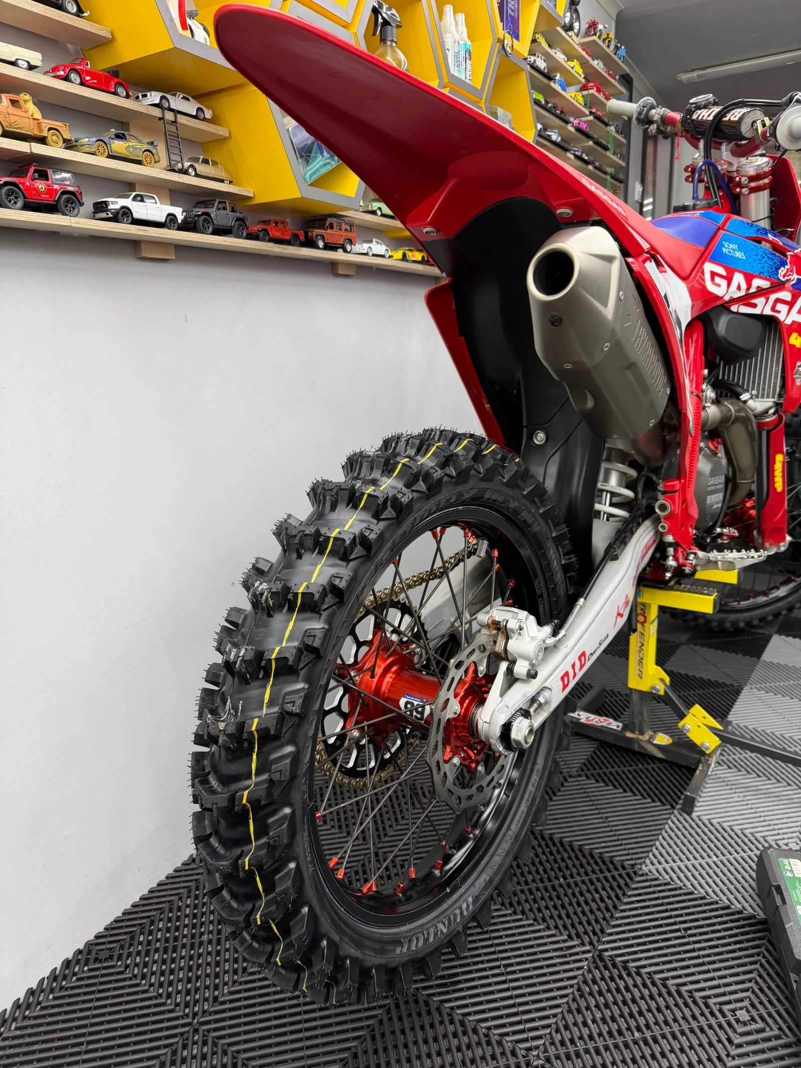 GASGAS MC 450 Factory Edition 2024 | Mobile.bg   17