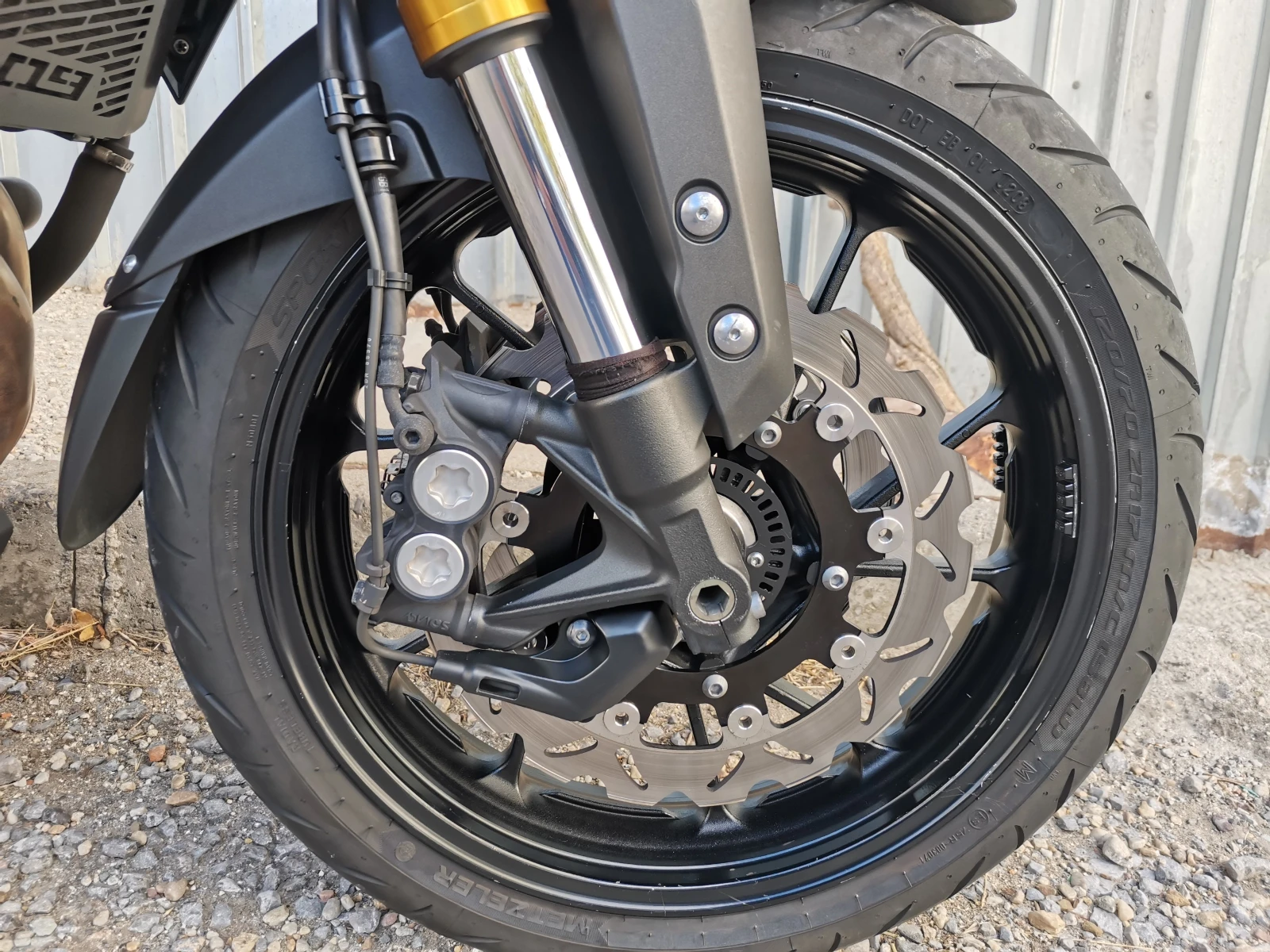 Yamaha Mt-09 Трейсър - изображение 6