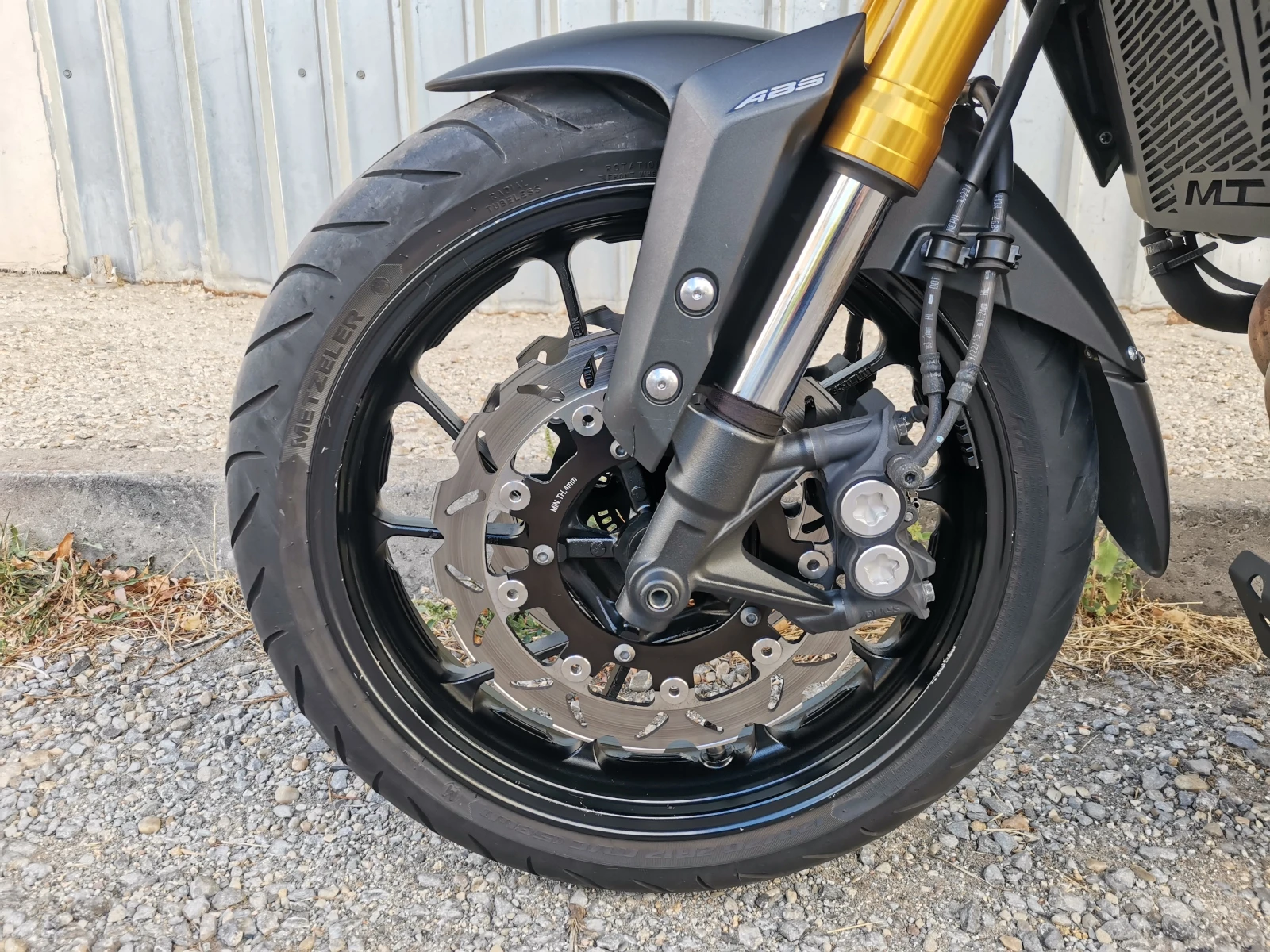 Yamaha Mt-09 Трейсър - изображение 9
