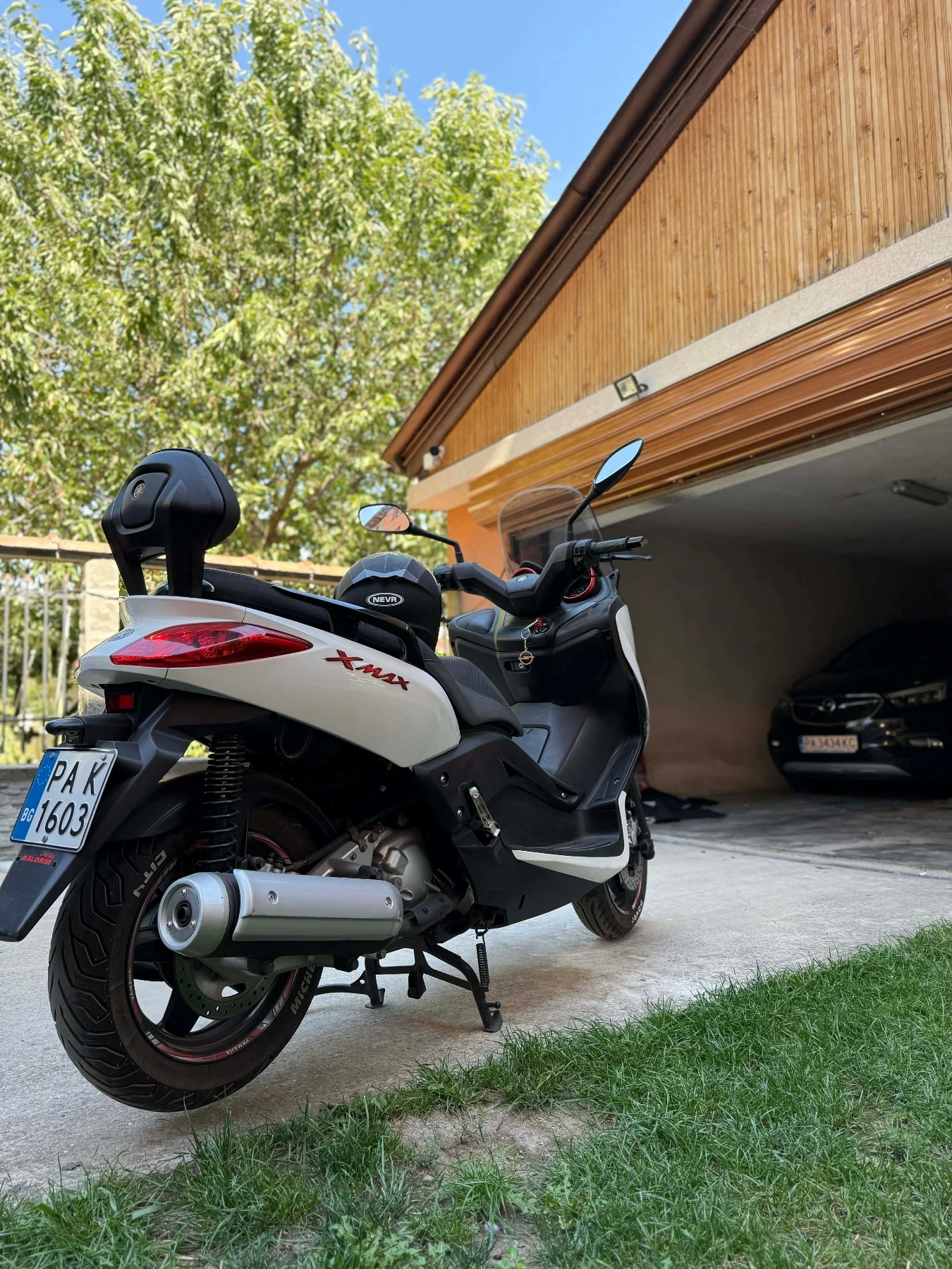 Yamaha X-max 250