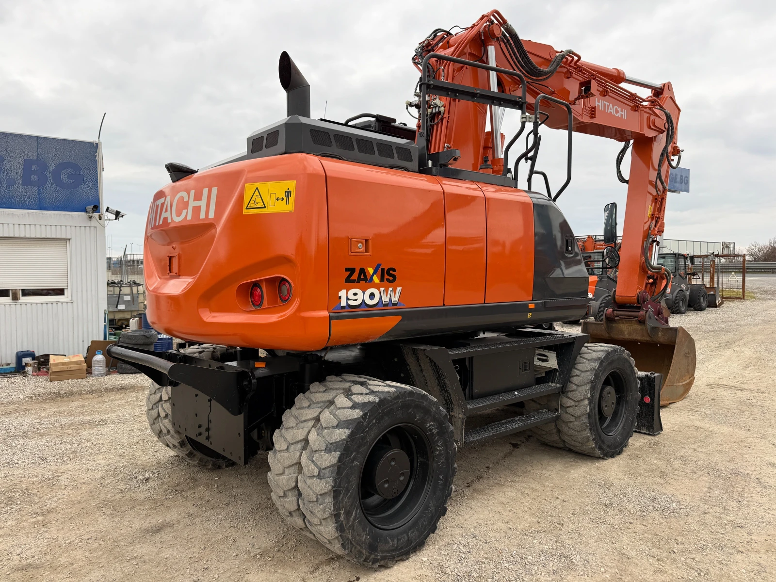 Багер Hitachi ZX 190 W-6, снимка 13 - Индустриална техника - 54877306