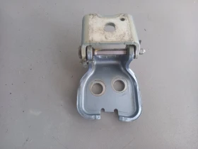 Панта врата задна дясна горна Пежо 5008 (с)