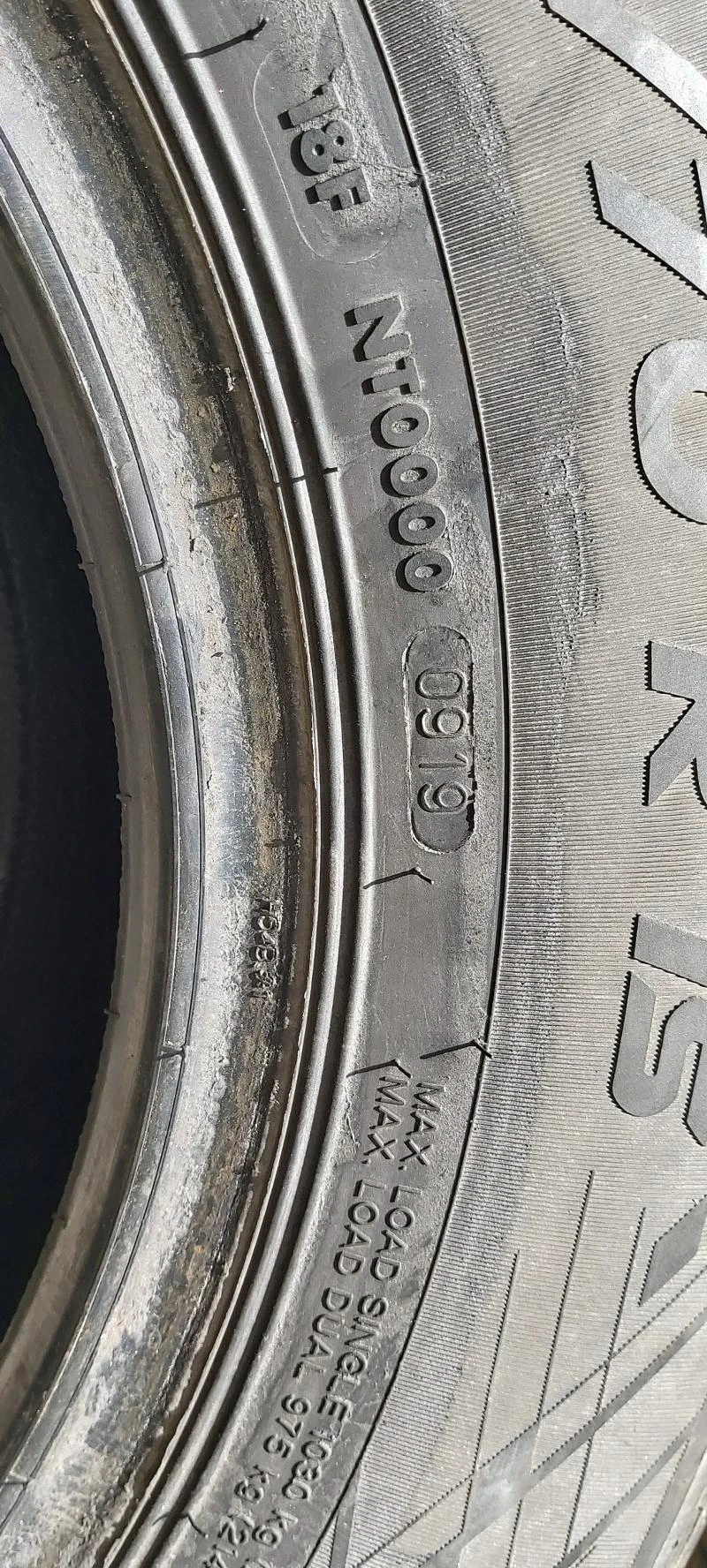 Гуми Зимни 215/70R15, снимка 7 - Гуми и джанти - 33034519