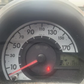 Toyota Aygo 1.0i/68k.c, снимка 2