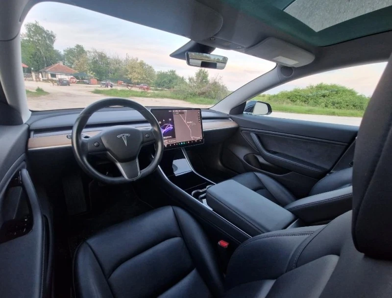 Tesla Model 3  4х4 Европейска Long Range, снимка 15 - Автомобили и джипове - 45633418