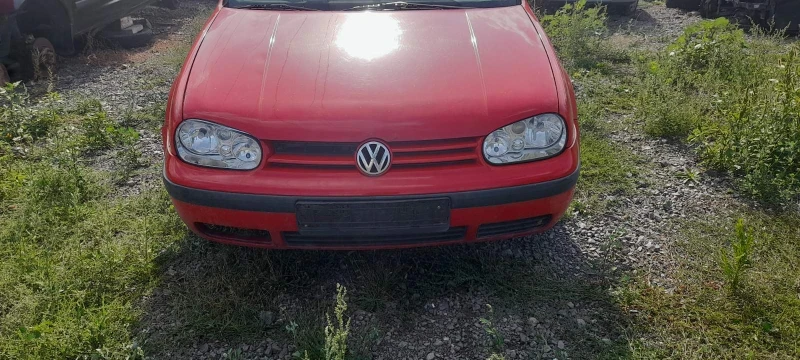 VW Golf 1400 на части, снимка 1 - Автомобили и джипове - 47196347