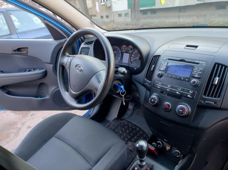 Hyundai I30 1.4i GAZ, снимка 7 - Автомобили и джипове - 48981891