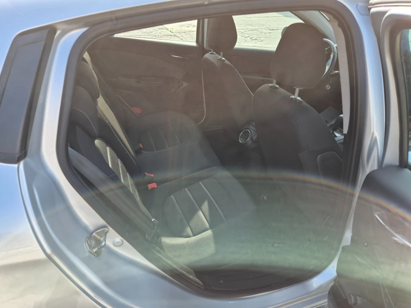 Fiat Bravo 1.6Mjet-Италия-автоматик, снимка 9 - Автомобили и джипове - 50160051