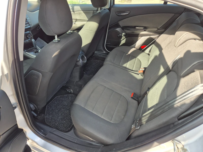 Fiat Bravo 1.6Mjet-Италия-автоматик, снимка 7 - Автомобили и джипове - 50160051