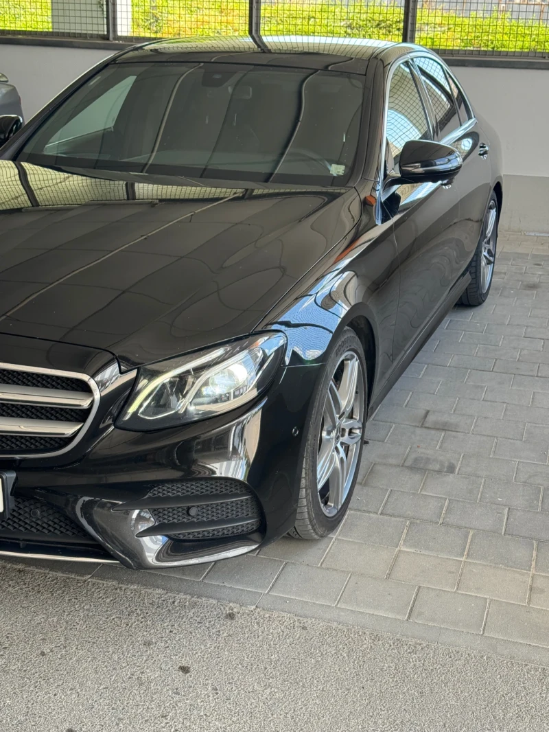 Mercedes-Benz E 220, снимка 5 - Автомобили и джипове - 51080355