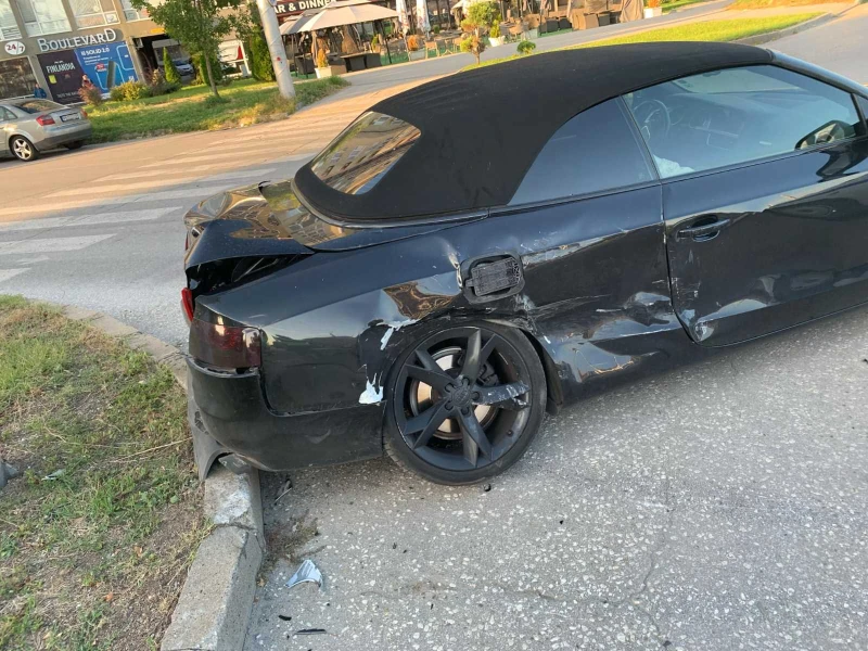 Audi A5 3.0 TDI, снимка 3 - Автомобили и джипове - 52165088