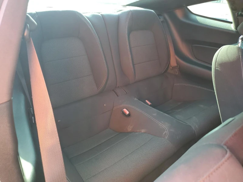 Ford Mustang V6, снимка 10 - Автомобили и джипове - 52415918