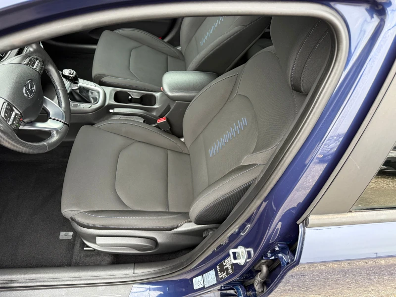 Hyundai I30 1.4 i, снимка 7 - Автомобили и джипове - 53444587