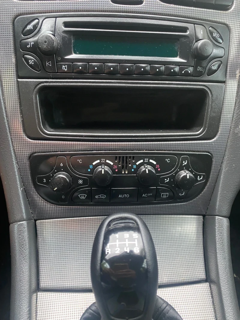 Mercedes-Benz C 200 2000 кубика 165 коня, снимка 11 - Автомобили и джипове - 51490625