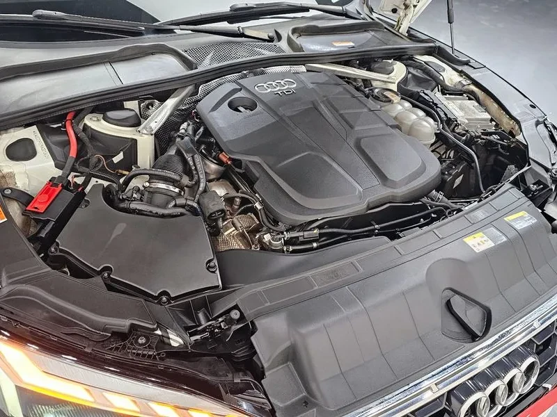 Audi A5 2.0 TDI Quattro, снимка 6 - Автомобили и джипове - 54145803