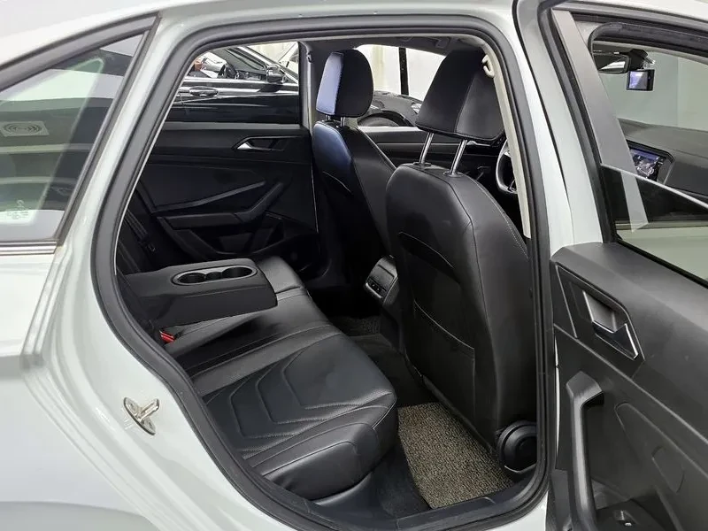 VW Jetta 1.4 TSI PRESTIGE, снимка 12 - Автомобили и джипове - 55561437
