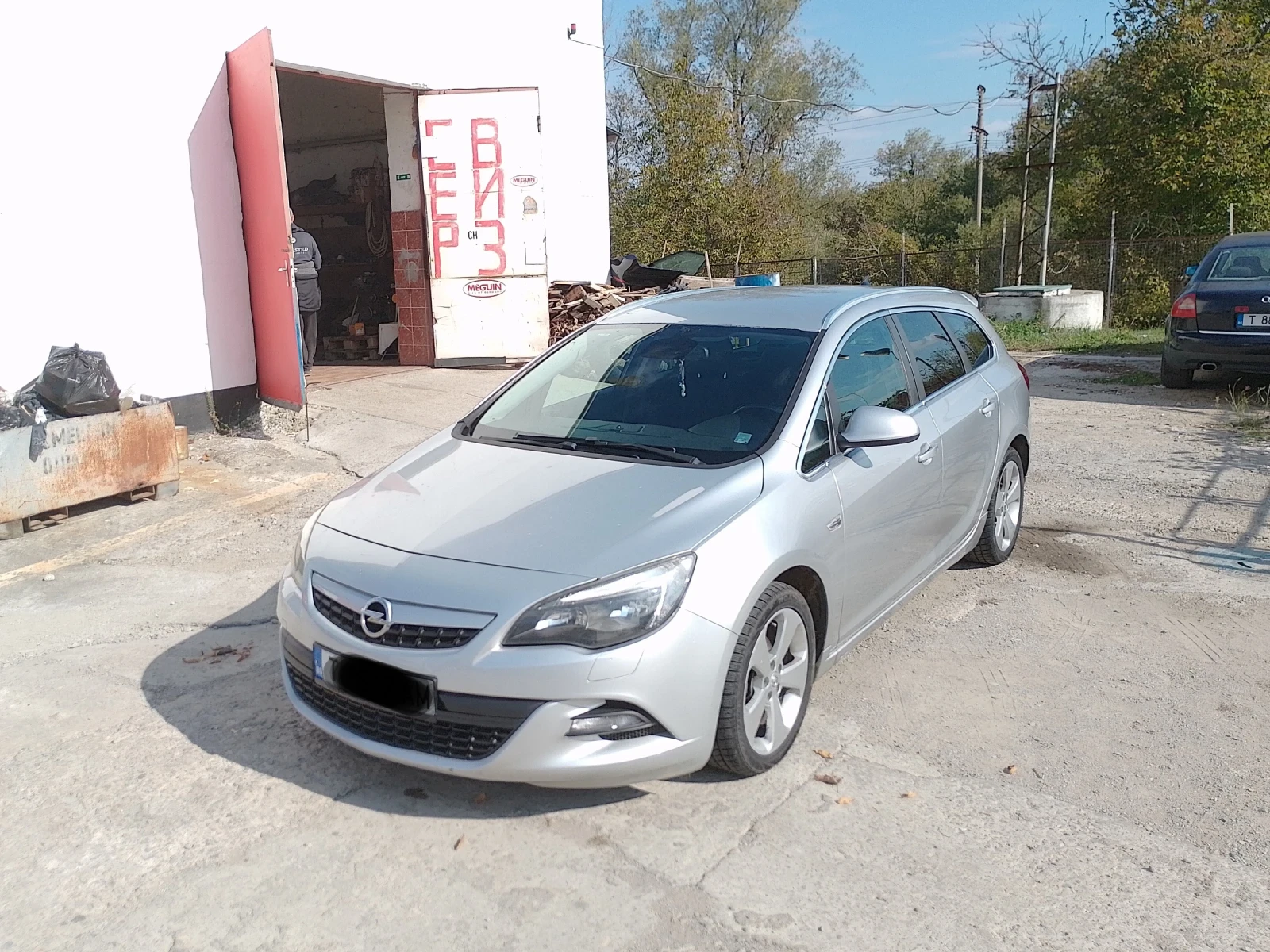 Opel Astra Opel Astra GT 1.4 140 кс - изображение 3