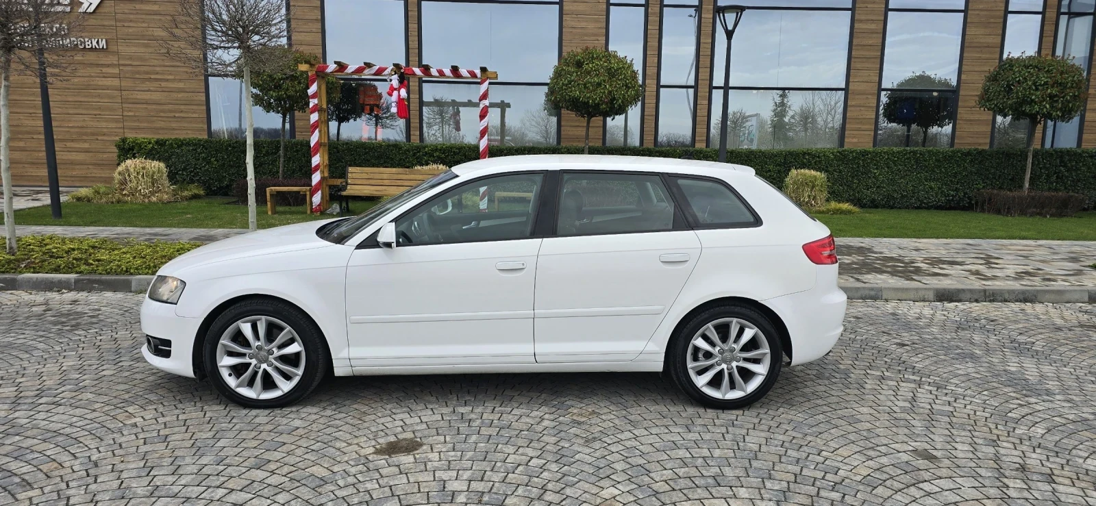 Audi A3 2.0 TDI 170K.S. АВОМАТИК S-LINE ЛИЗИНГ - изображение 5