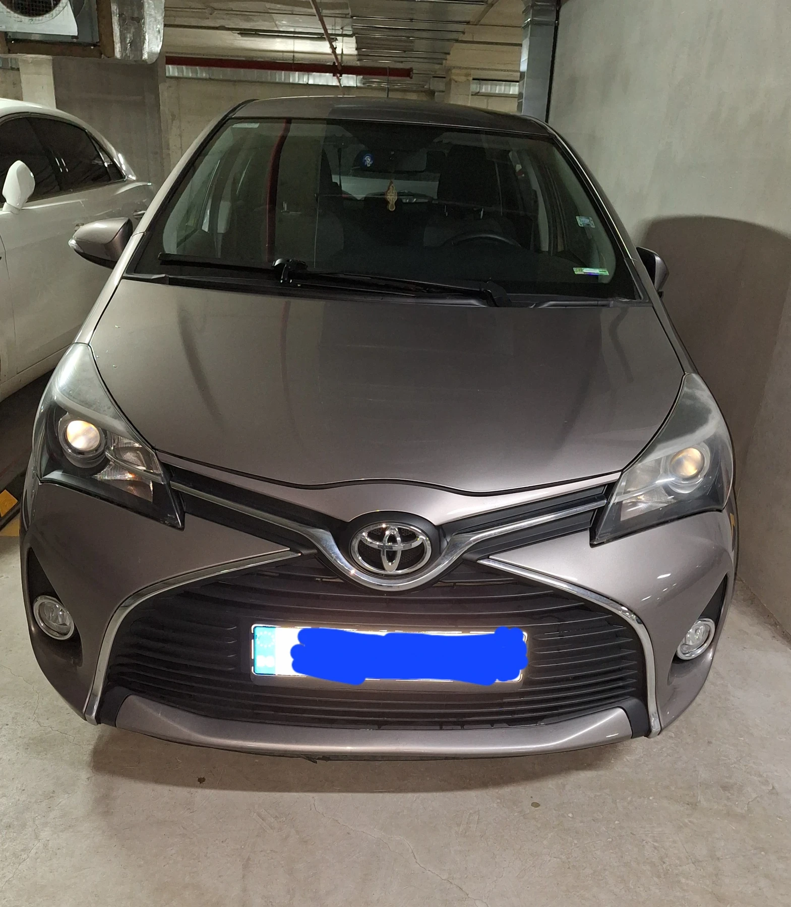 Toyota Yaris 1.0i  - изображение 2