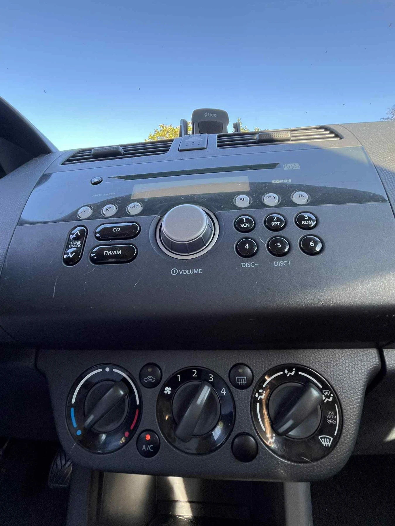 Suzuki Swift  - изображение 8