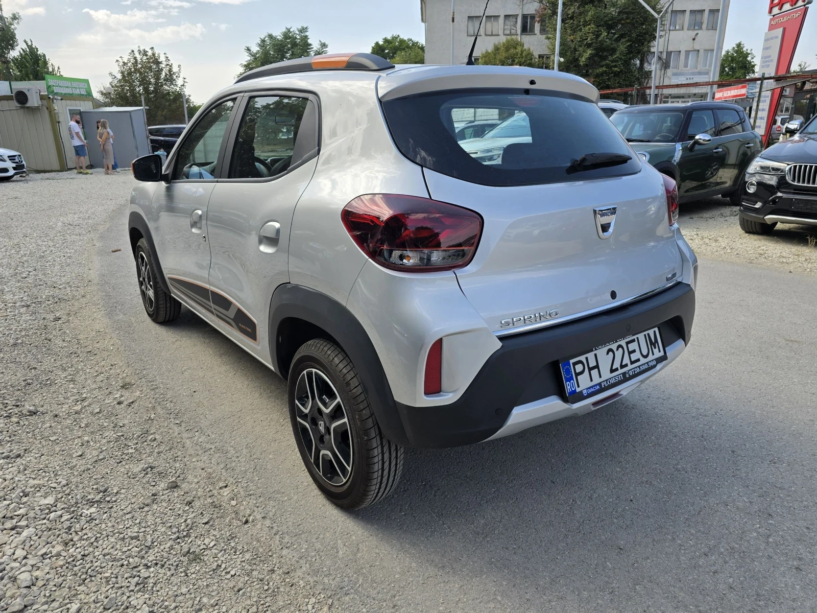 Dacia Spring Comfort Plus 45 CCS Гаранция Лизинг - изображение 3
