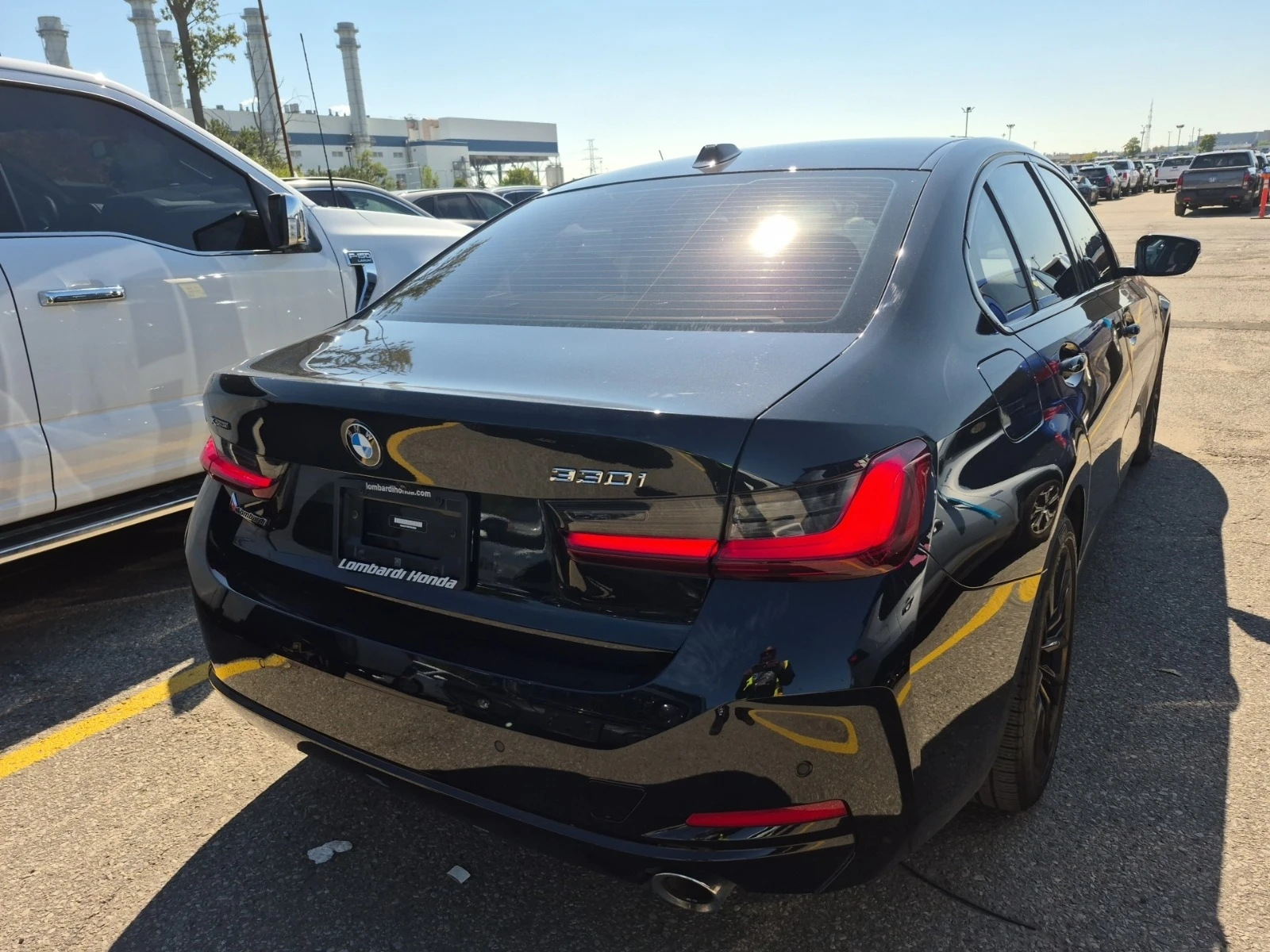 BMW 330 * * xDrive * * CARFAX * * АВТО КРЕДИТ * *  - изображение 4