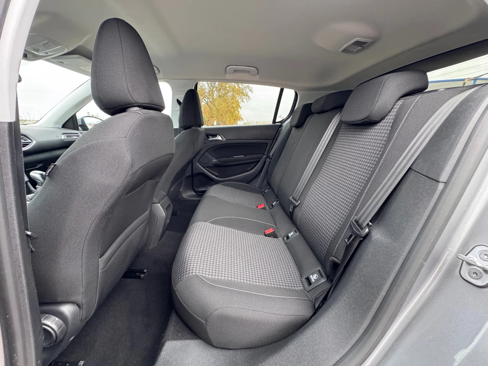 Peugeot 308 GT Facelift | Mobile.bg   11