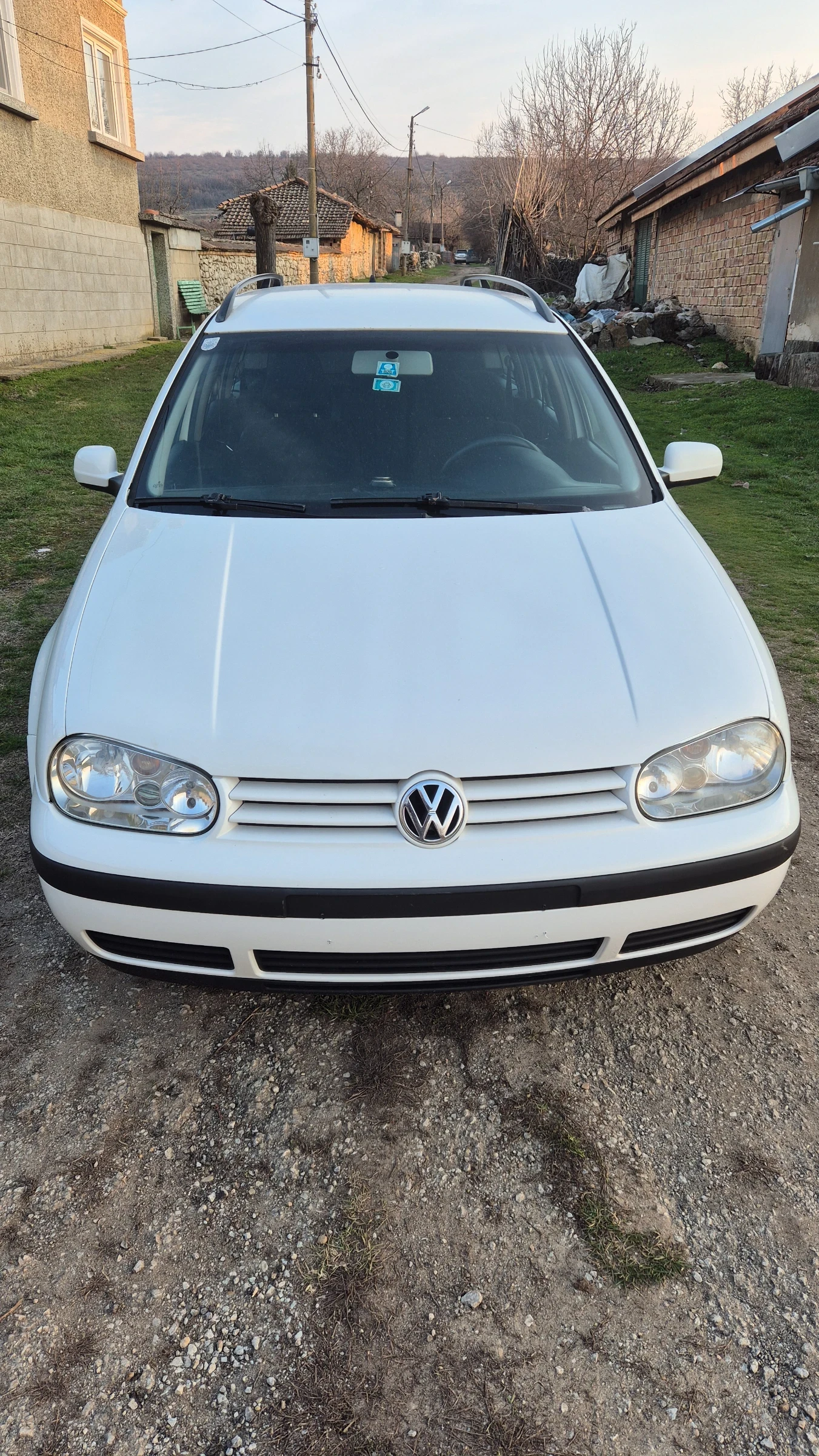 VW Golf 1.9 TDI 101k. Теглич!, снимка 12 - Автомобили и джипове - 53739193