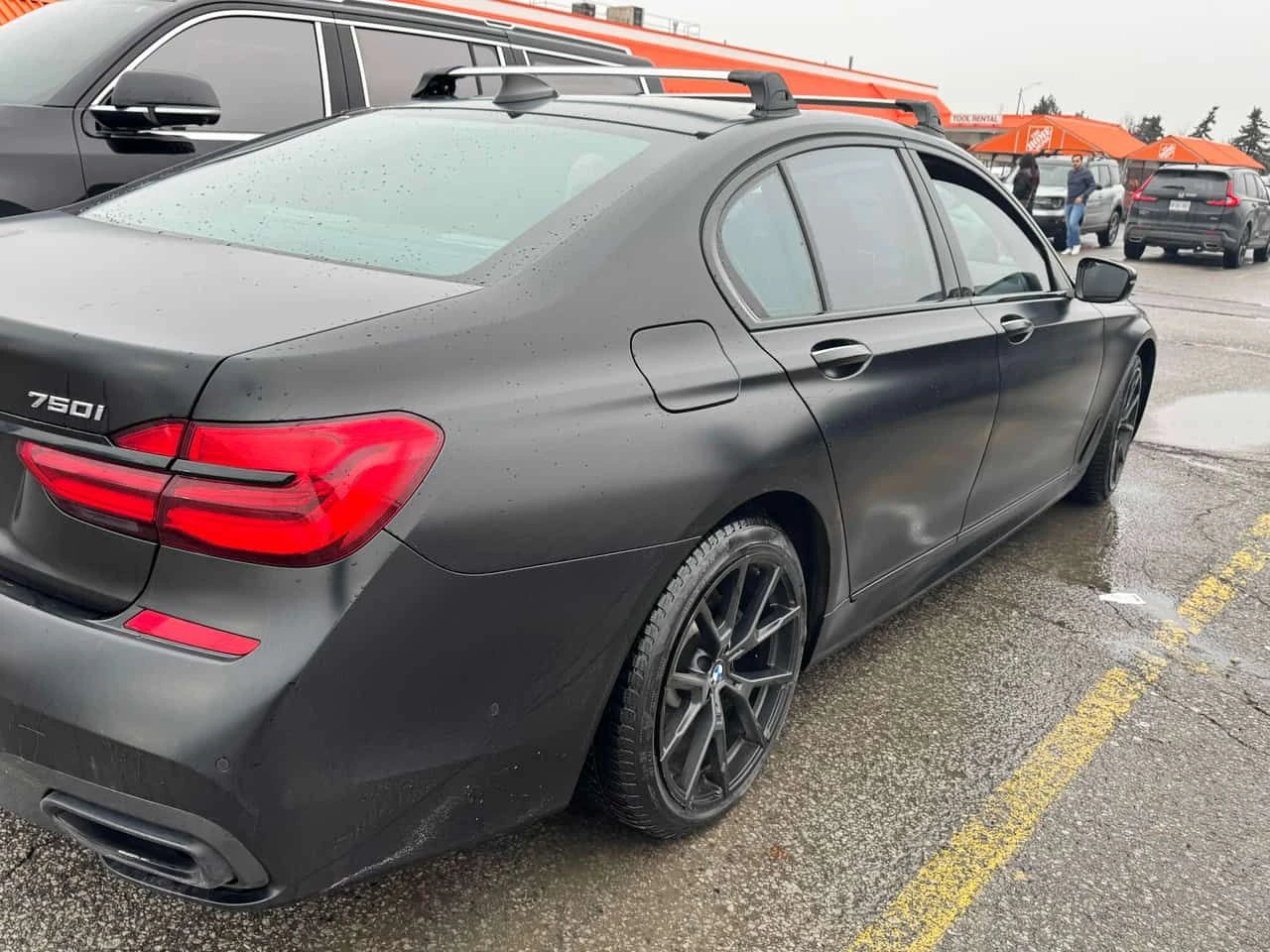 BMW 750 i xDrive/HUD/360/ОБДУХВАНЕ/DIS/ВТОРИ ГУМИ И ДЖАНТИ, снимка 8 - Автомобили и джипове - 54155308