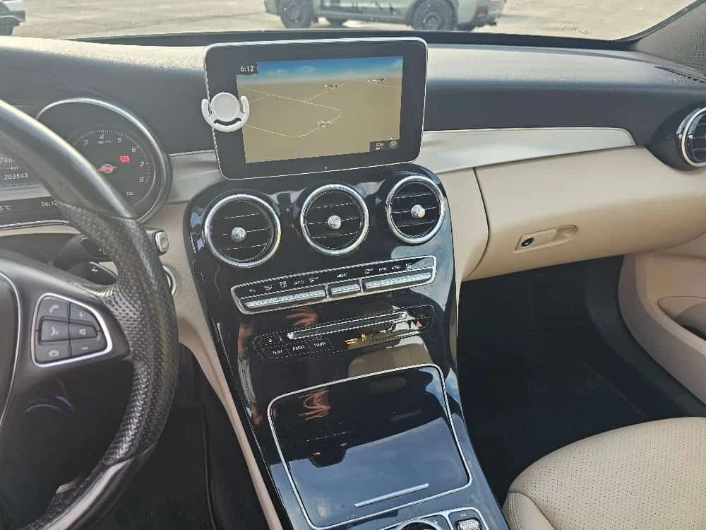 Mercedes-Benz C 300 * CARFAX * ЦЕНА ДО БГ, снимка 8 - Автомобили и джипове - 54451028