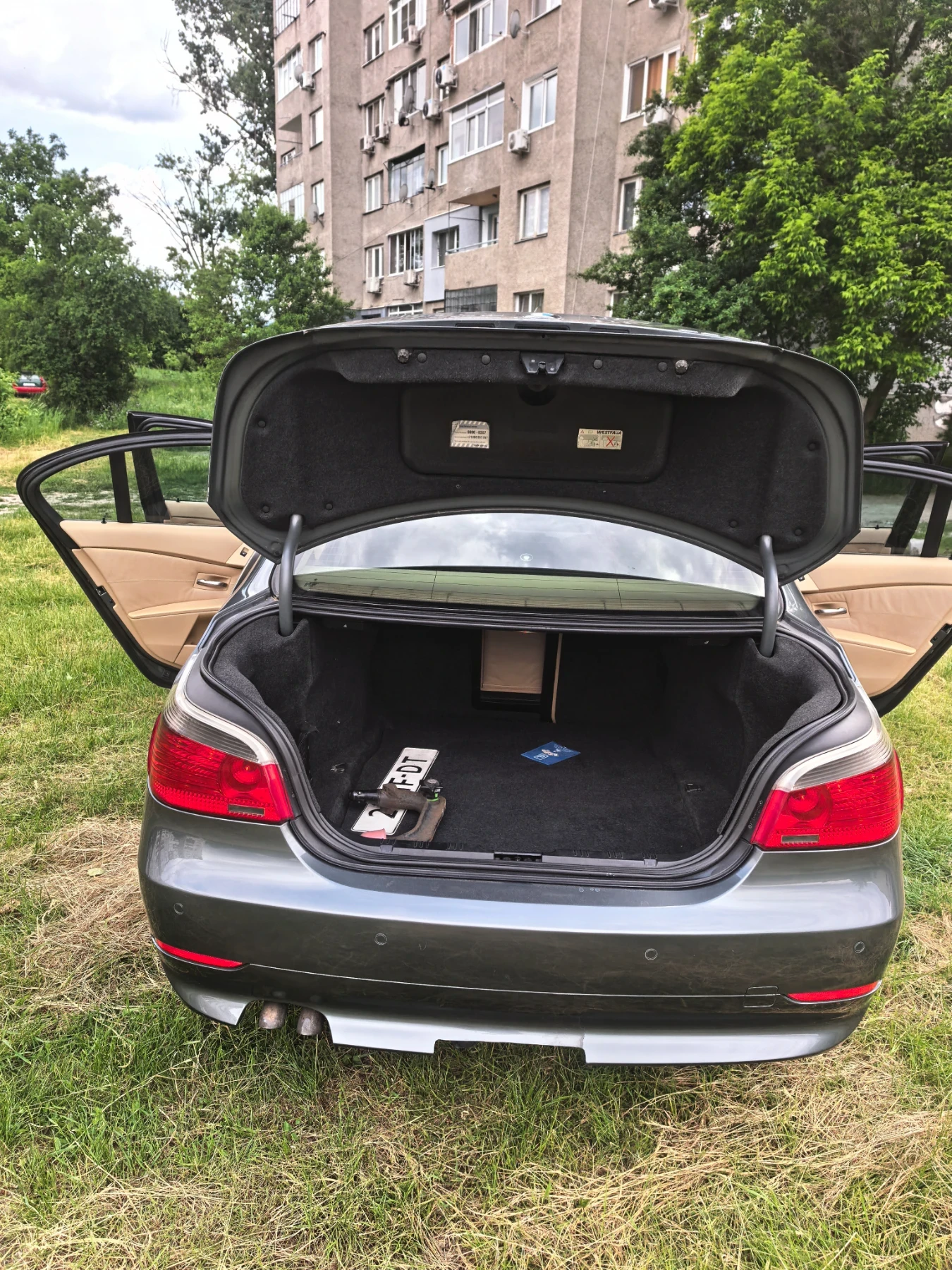 BMW 530 E60 facelift, снимка 6 - Автомобили и джипове - 54623878