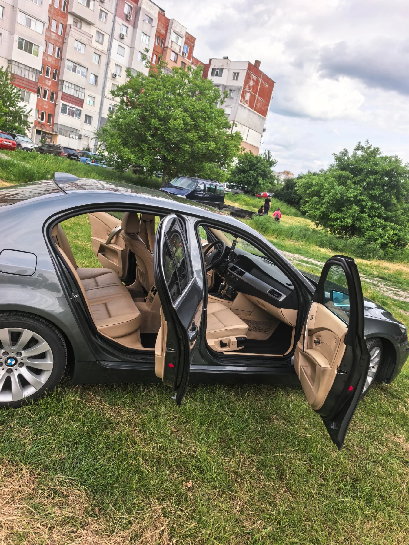 BMW 530 E60 facelift, снимка 8 - Автомобили и джипове - 54623878