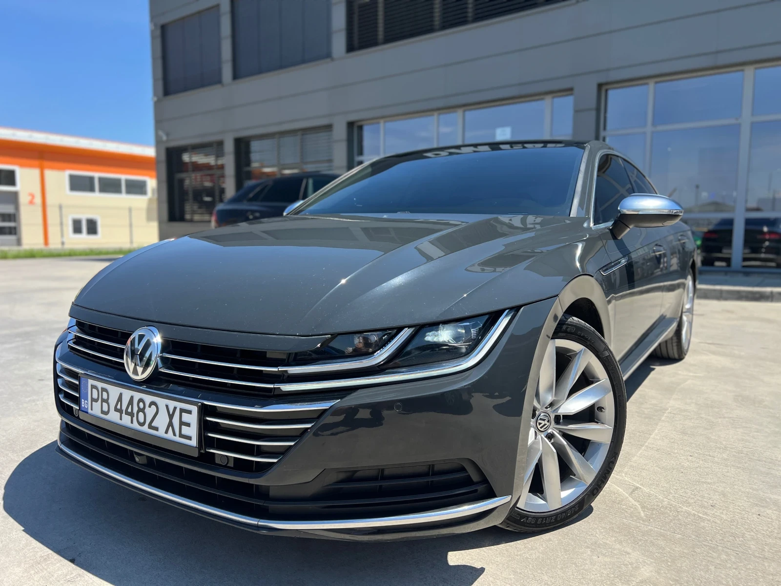 VW Arteon 2.0 TDI 150/РЕГИСТРИРАНА/НОВИ ГУМИ/ЛИЗИНГ