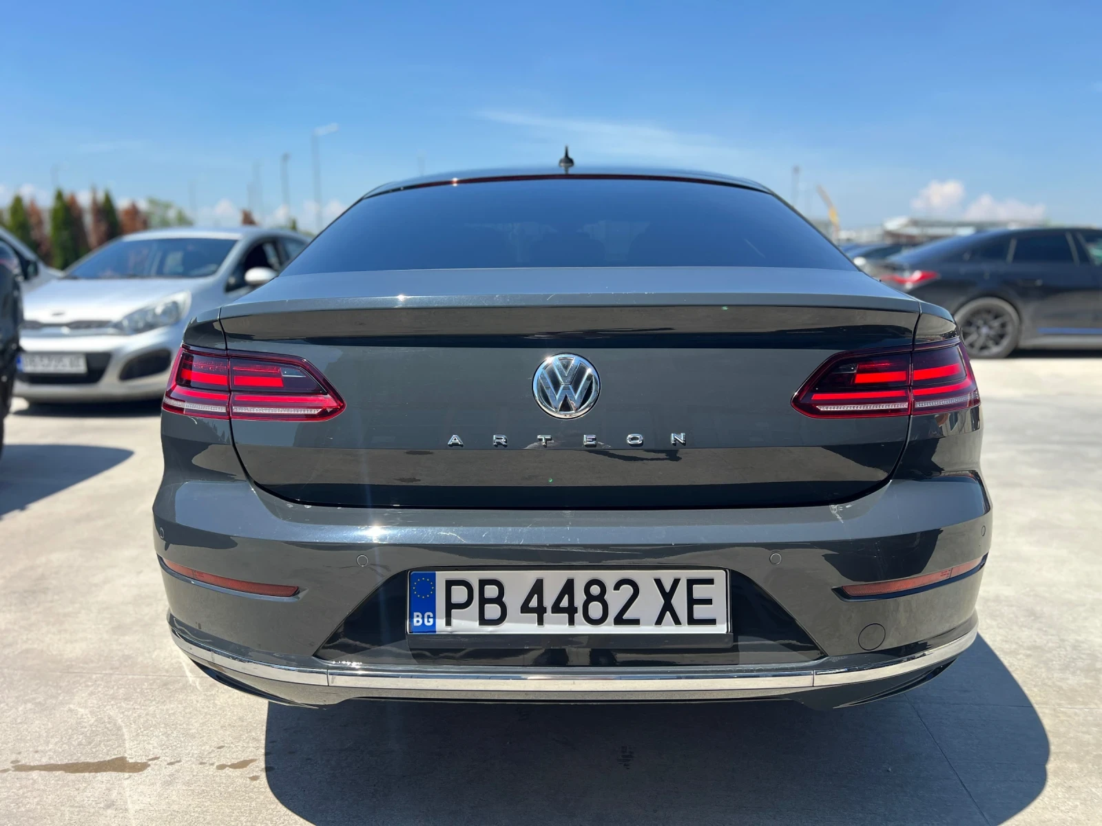 VW Arteon 2.0 TDI 150/РЕГИСТРИРАНА/НОВИ ГУМИ/ЛИЗИНГ, снимка 5 - Автомобили и джипове - 54861935