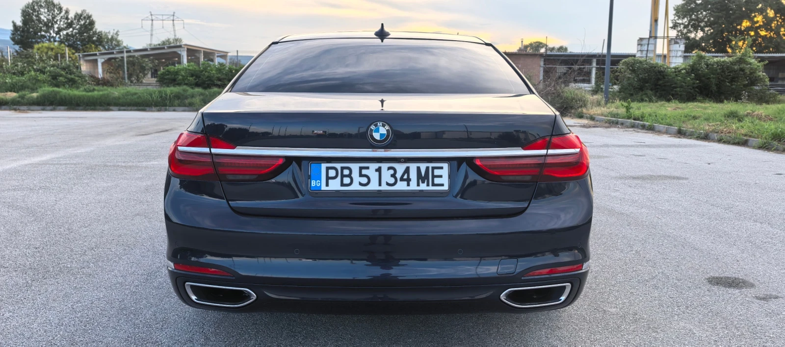 BMW 750, снимка 4 - Автомобили и джипове - 54882790