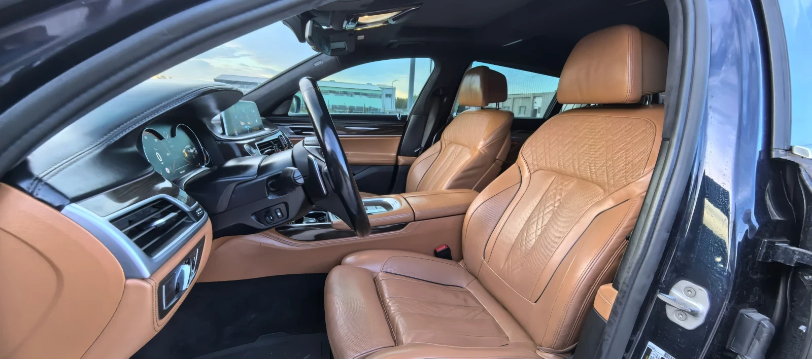 BMW 750, снимка 11 - Автомобили и джипове - 54882790