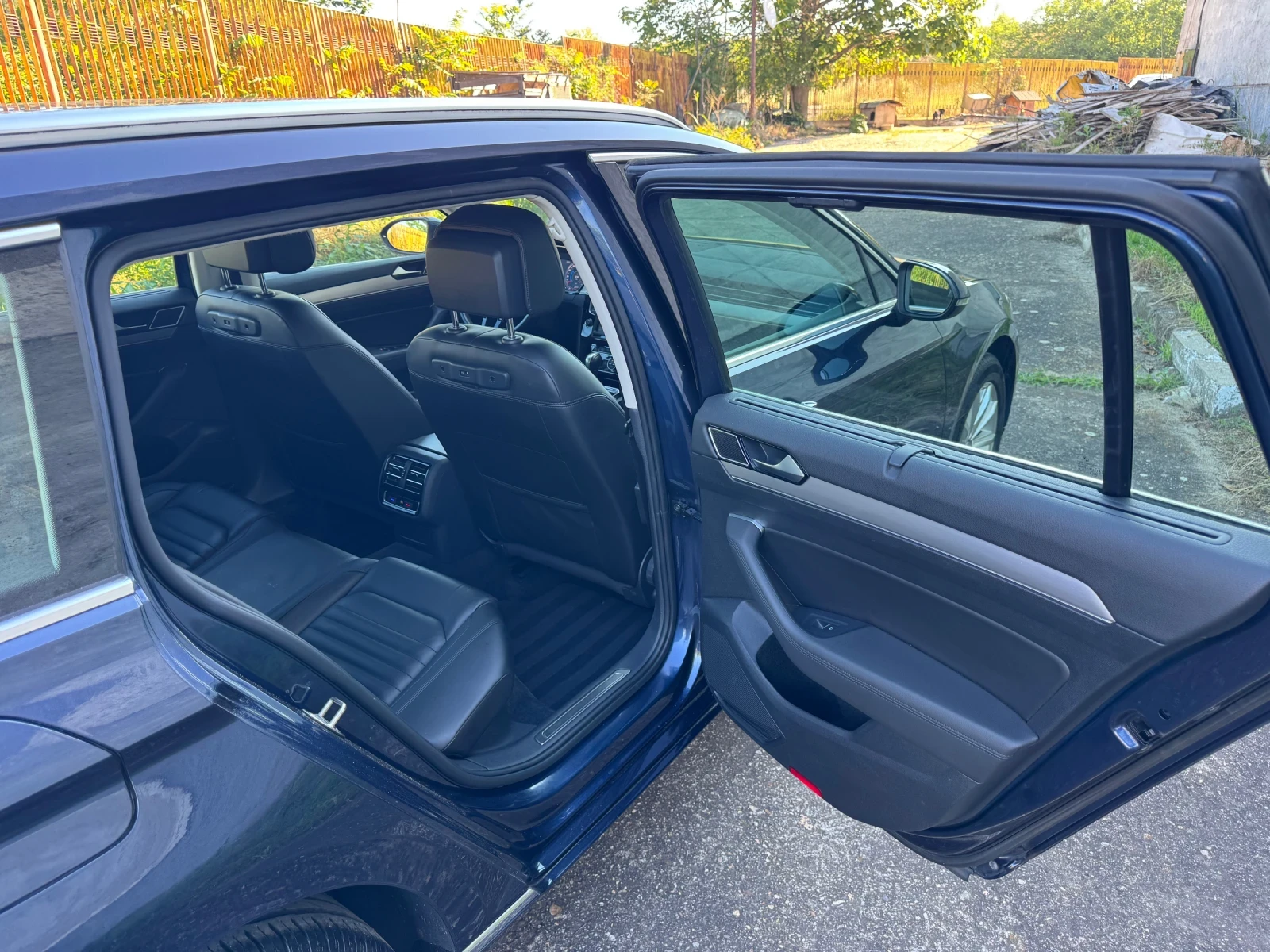 VW Passat 2.0TDI HIGHLINE VIRTUAL DISTRONIC , снимка 9 - Автомобили и джипове - 54885274