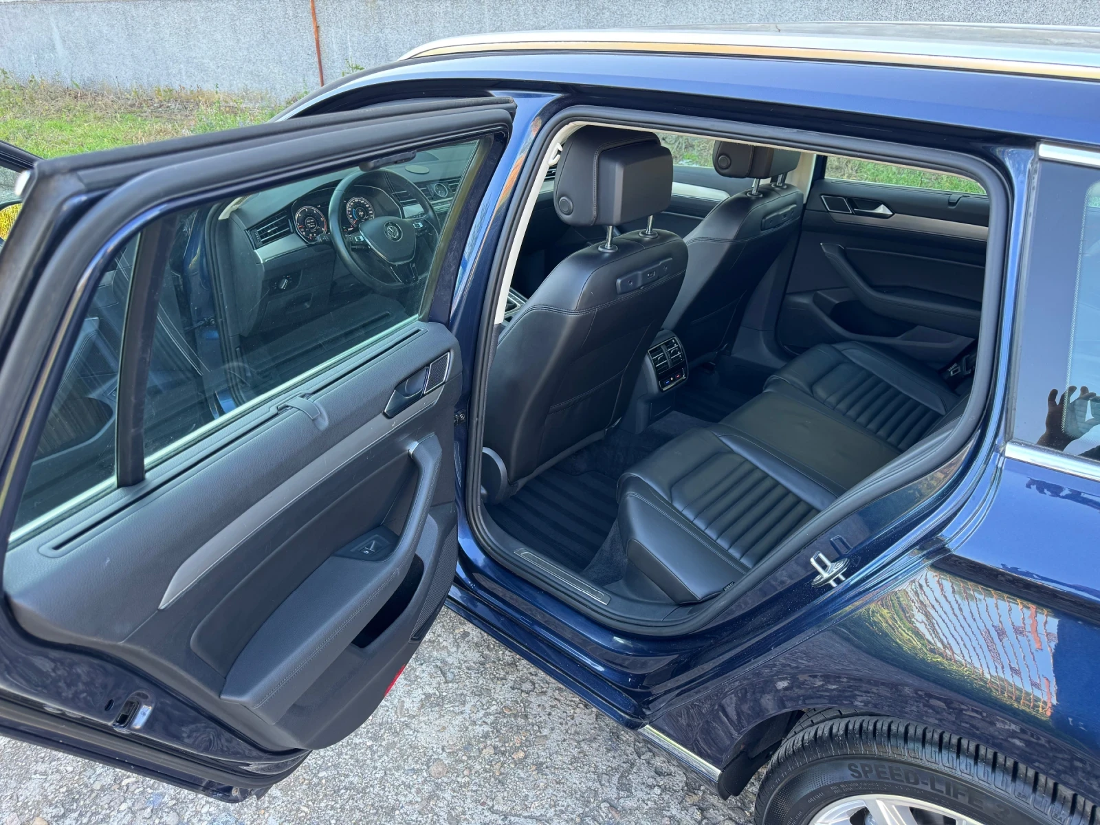VW Passat 2.0TDI HIGHLINE VIRTUAL DISTRONIC , снимка 7 - Автомобили и джипове - 54885274