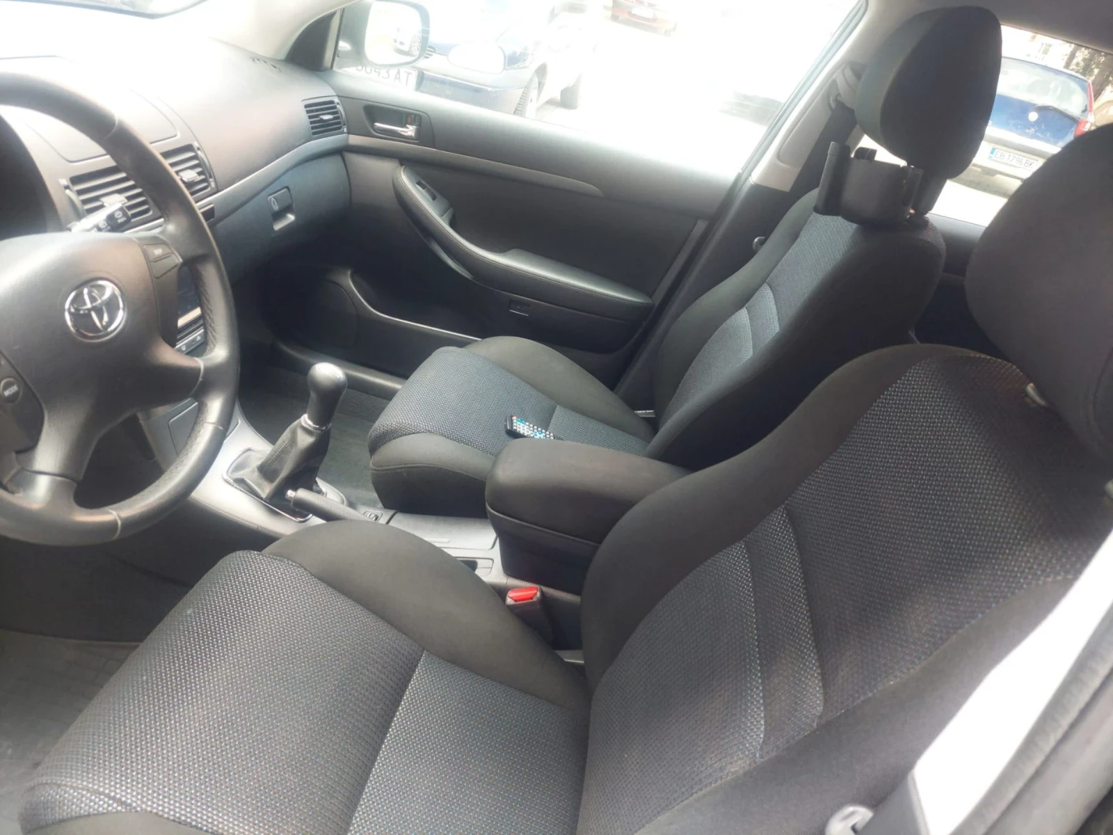 Toyota Avensis 1.8VVTI NAVI ТОП!, снимка 13 - Автомобили и джипове - 54922255