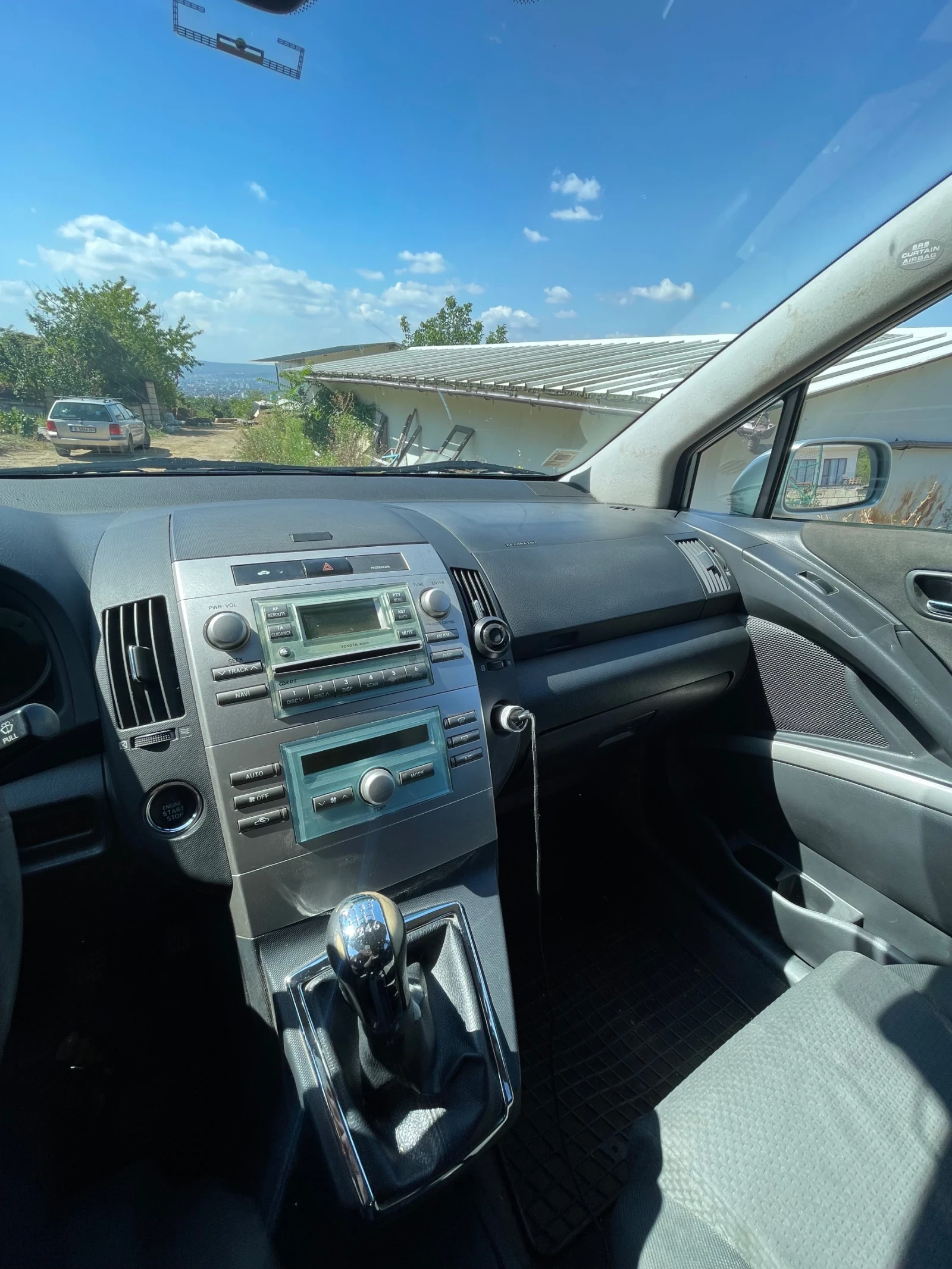 Toyota Corolla verso D4D, снимка 8 - Автомобили и джипове - 55844794