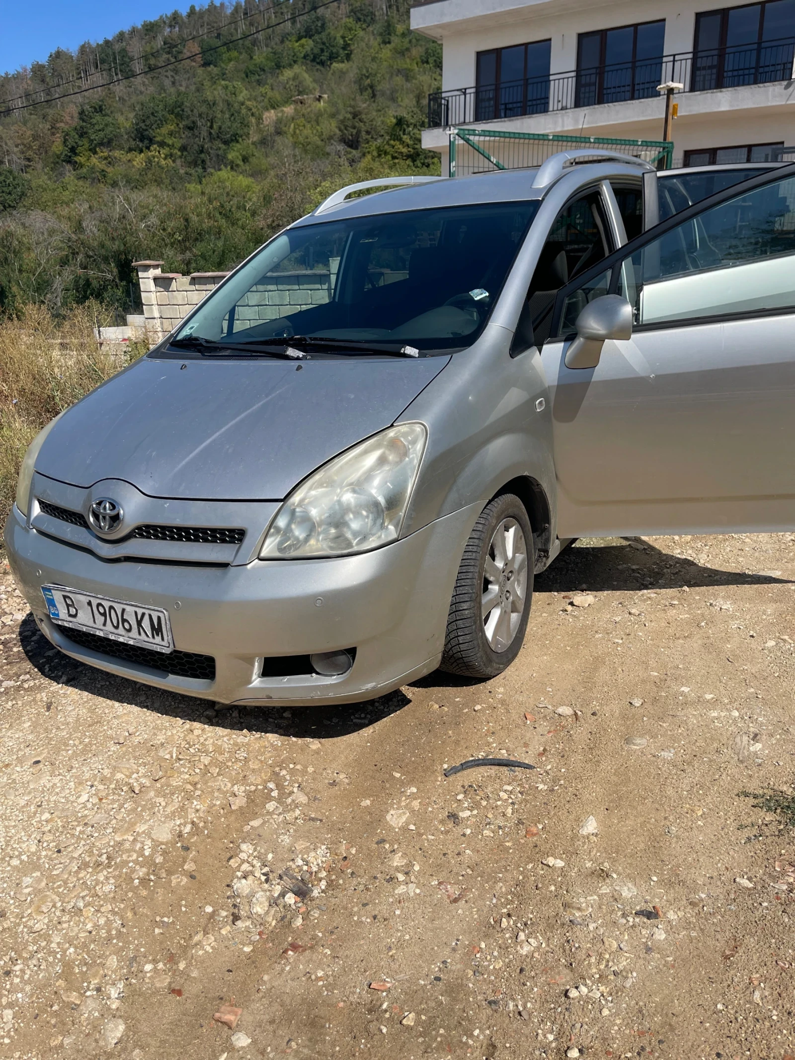 Toyota Corolla verso D4D, снимка 2 - Автомобили и джипове - 55844794