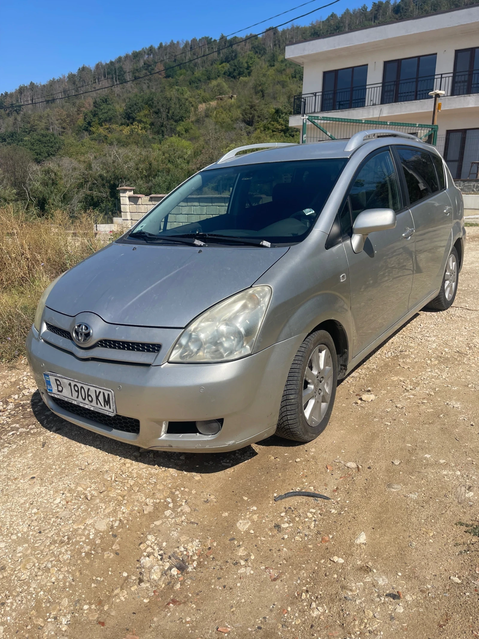 Toyota Corolla verso D4D, снимка 4 - Автомобили и джипове - 55844794